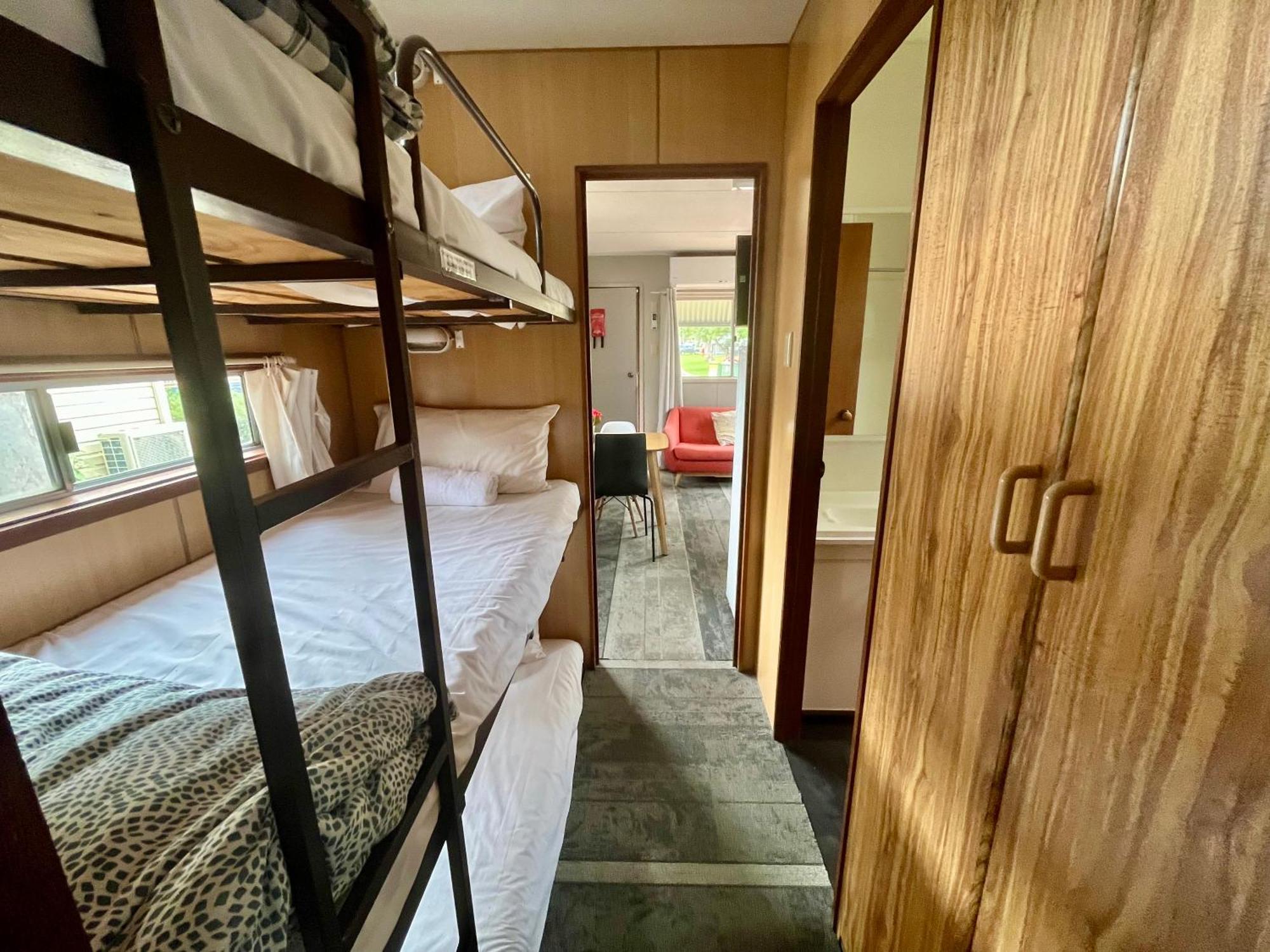 Young Caravan And Tourist Park Exterior photo